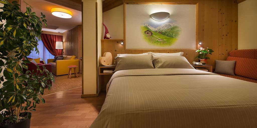 Superior Triple Room,401499459:JPEG